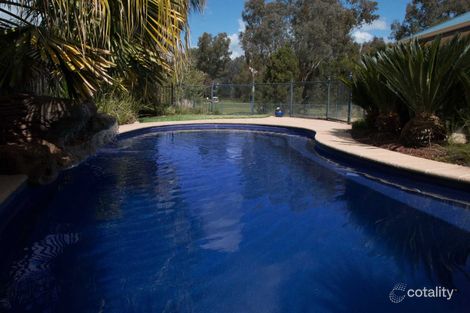 Property photo of 27 The Grove Thurgoona NSW 2640