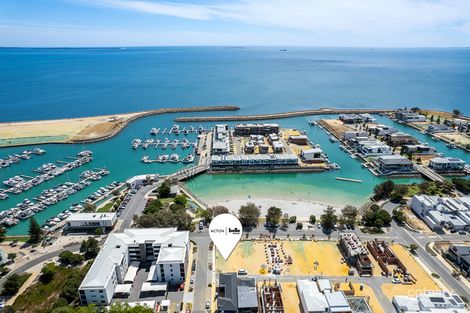 22 Medina Pde, North Coogee, WA 6163