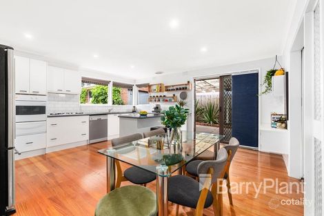 Property photo of 40 Roycroft Avenue Mill Park VIC 3082