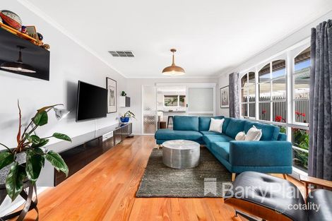 Property photo of 40 Roycroft Avenue Mill Park VIC 3082