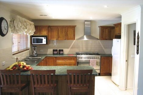 16 Kashelmara Dr, Kyabram, VIC 3620