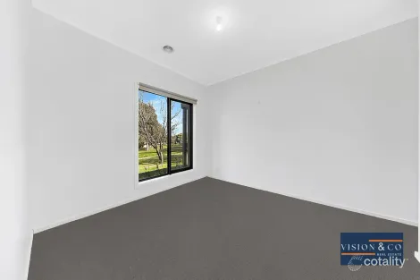 Property photo of 7 Yorkshire Terrace Craigieburn VIC 3064