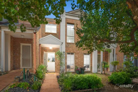 Property photo of 11 Illowra Walk Blackburn South VIC 3130