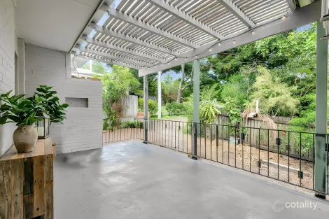 2/16 Earle Lane, Toowong, QLD 4066