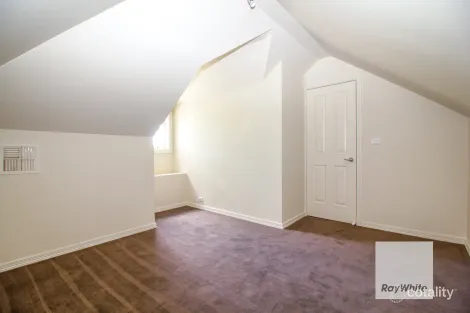 Property photo of 3/16 Dutton Court Meadow Heights VIC 3048