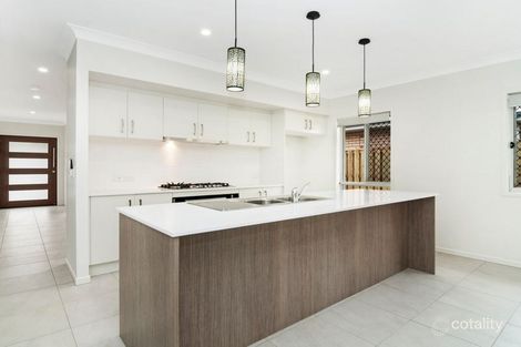 Property photo of 33 Moorinya Circuit Pimpama QLD 4209