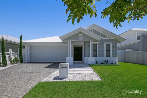 28 Lighthouse Esp, Newport, QLD 4020