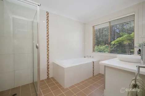 Property photo of 15 Fulmar Close Mount Hutton NSW 2290