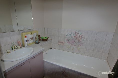 Property photo of 37 Tigris Close Werribee VIC 3030