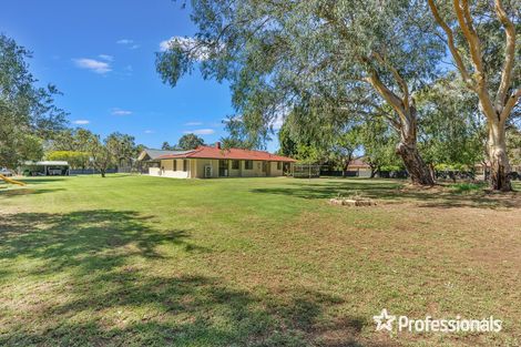 2 Lemontree Gr, Maida Vale, WA 6057