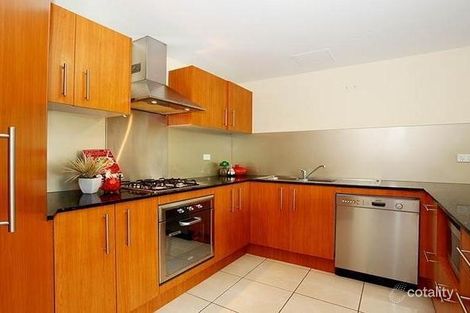 Property photo of 1/40 Underhill Avenue Indooroopilly QLD 4068