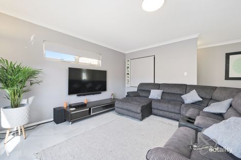 Property photo of 4/258 Flinders Street Nollamara WA 6061