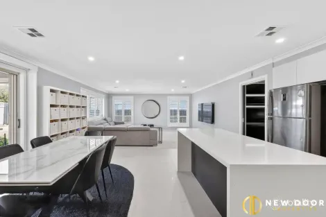 Property photo of 7 Hibberd Crescent Forde ACT 2914