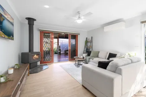 Property photo of 12 Imperial Way Bannockburn VIC 3331