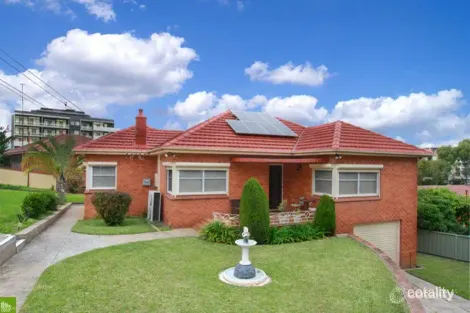 7 Parkinson St, Wollongong, NSW 2500