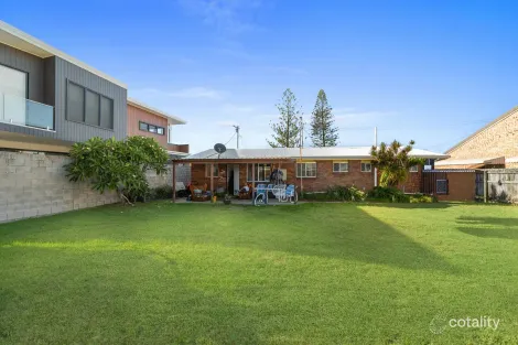 Property photo of 38 Malinya Drive Buddina QLD 4575