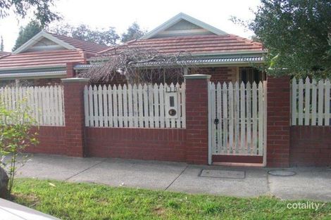 118 Railway Pde, Seaford, VIC 3198