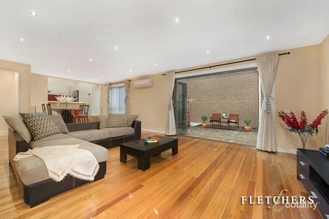Property photo of 1/27 Jacqueline Road Mount Waverley VIC 3149