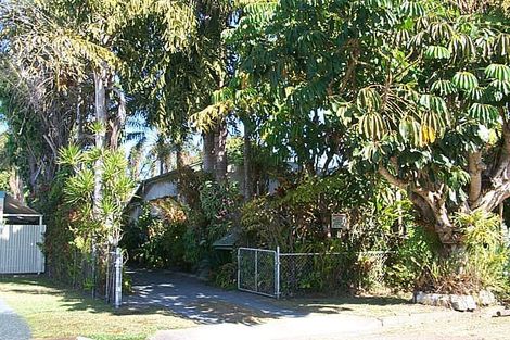 19 Douglas St, West Mackay, QLD 4740