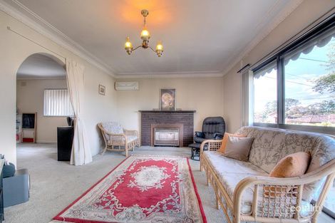 Property photo of 29 Falcon Road Macleod VIC 3085