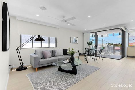 Property photo of 201/45 Shakespeare Street Coorparoo QLD 4151