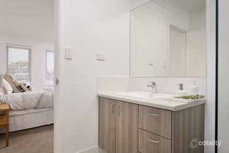 16 Gadsdon Pass, Nunile, WA 6566