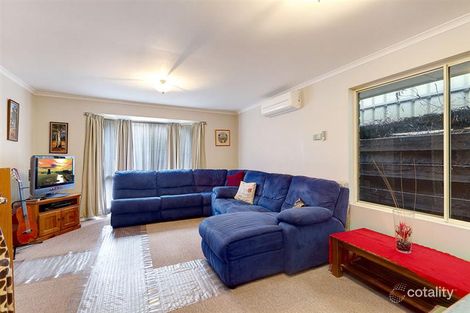 Property photo of 1/2 Manning Road Aberfoyle Park SA 5159