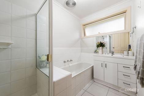Property photo of 35 Stokes Road Wantirna VIC 3152