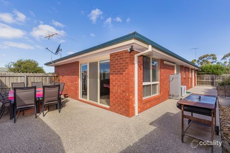 Property photo of 2/15 The Esperence Lara VIC 3212