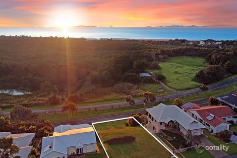 14 Macaulay Way, Pacific Heights, QLD 4703