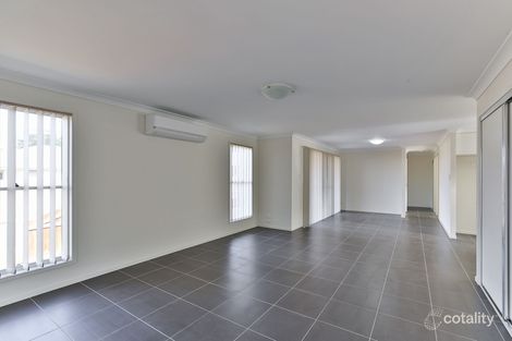 Property photo of 28 Sanctuary Drive Cranley QLD 4350