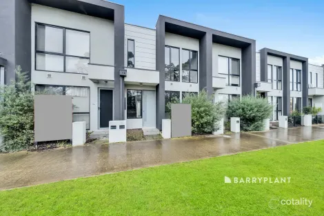 34 Titan Lodge Walk, Pakenham, VIC 3810