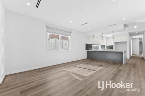 Property photo of 15 Kenyan Avenue Clyde VIC 3978