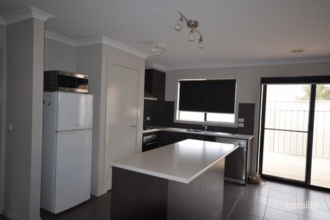 Property photo of 4 Barnett Drive Kangaroo Flat VIC 3555