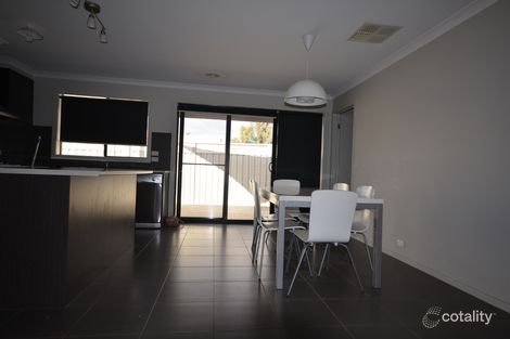 Property photo of 4 Barnett Drive Kangaroo Flat VIC 3555