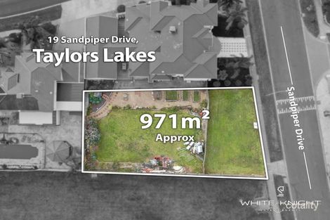 19 Sandpiper Dr, Taylors Lakes, VIC 3038