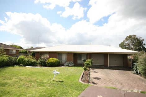 10 Bettsons Ct, Whittington, VIC 3219