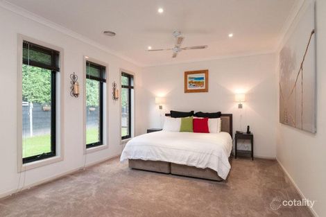 Property photo of 35 Larbert Road Mooroolbark VIC 3138