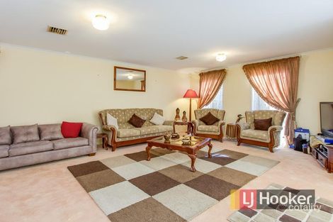 Property photo of 3 Nicole Close Endeavour Hills VIC 3802