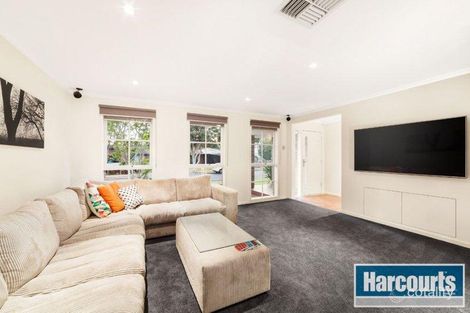 Property photo of 15 Sandhurst Road Wantirna VIC 3152