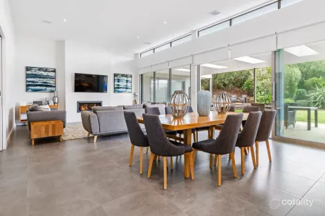 Property photo of 17 Daniella Court St Andrews Beach VIC 3941