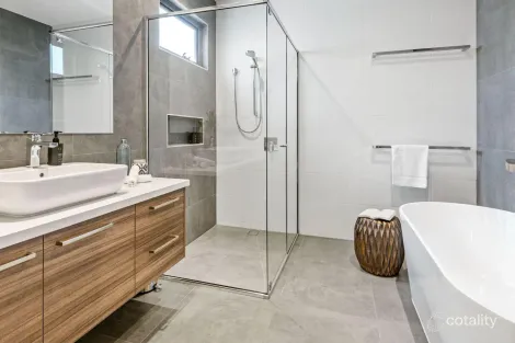 Property photo of 17 Daniella Court St Andrews Beach VIC 3941