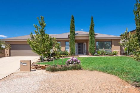 11 Osterley St, Bourkelands, NSW 2650