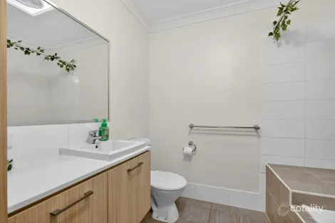 Property photo of 3/120 Duffield Road Kallangur QLD 4503