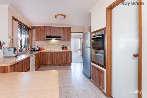 Property photo of 1 Ivy Tower Court Taylors Lakes VIC 3038