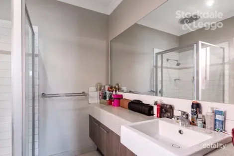 Property photo of 20 Arrowgrass Drive Point Cook VIC 3030