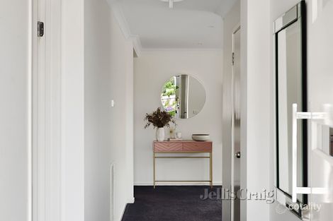 Property photo of 30 Clovedale Avenue Alfredton VIC 3350