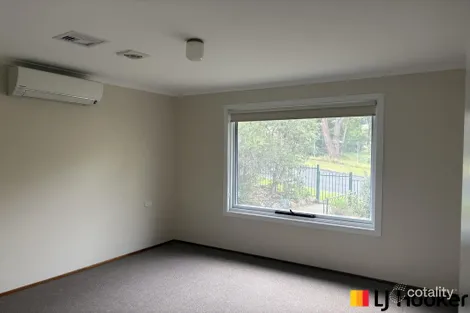 Property photo of 3 Jeffery Place Moruya NSW 2537