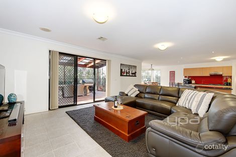 Property photo of 11 Giofches Crescent Tarneit VIC 3029