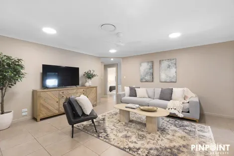 Property photo of 19 Gingham Street Glenella QLD 4740